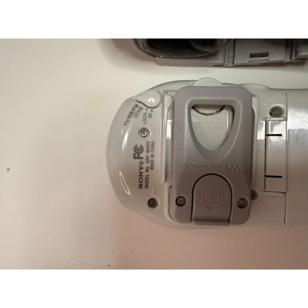 Sony SRF-M80V Sports AM/FM/TV/Weather Radio – Tested & Working (D1)